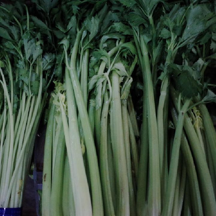 西芹炝腐竹——增强食欲安神调经